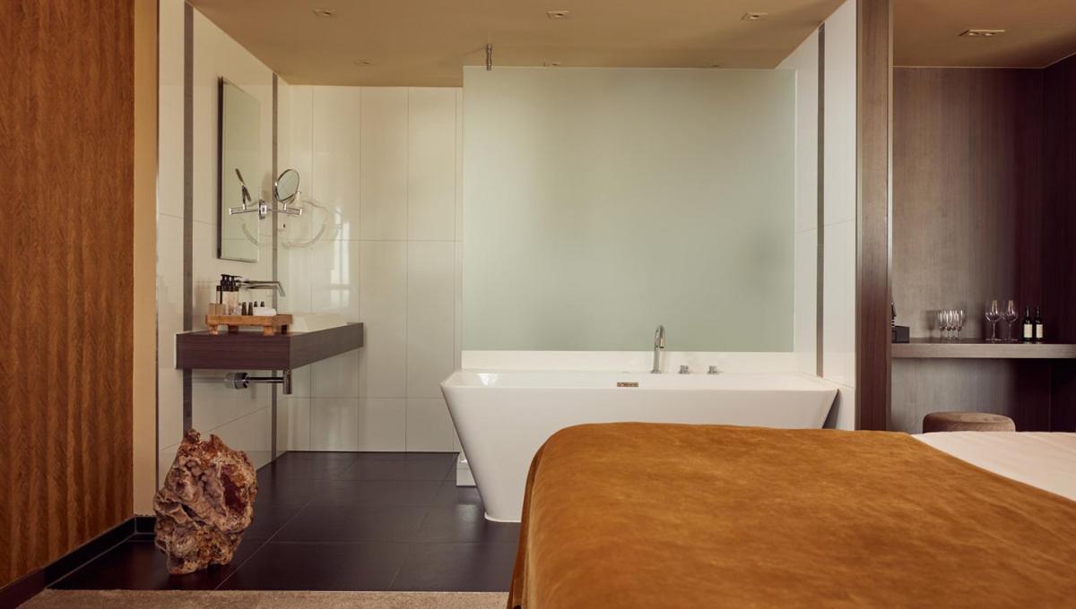 Van Der Valk Hotel Amersfoort-A1 ภายนอก รูปภาพ